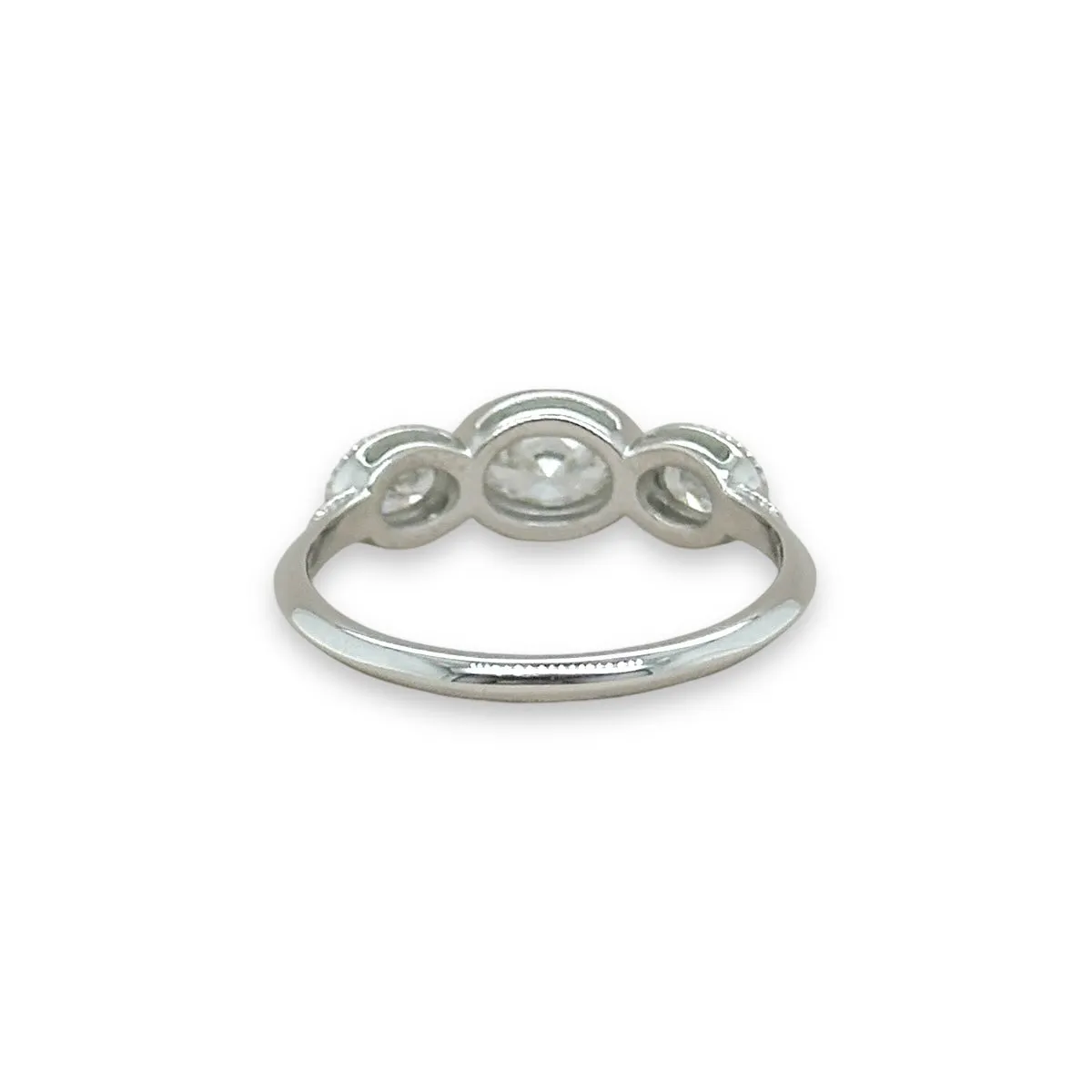 14K W Gold 0.70ctw G/SI1 3 Oval Diamond Ring