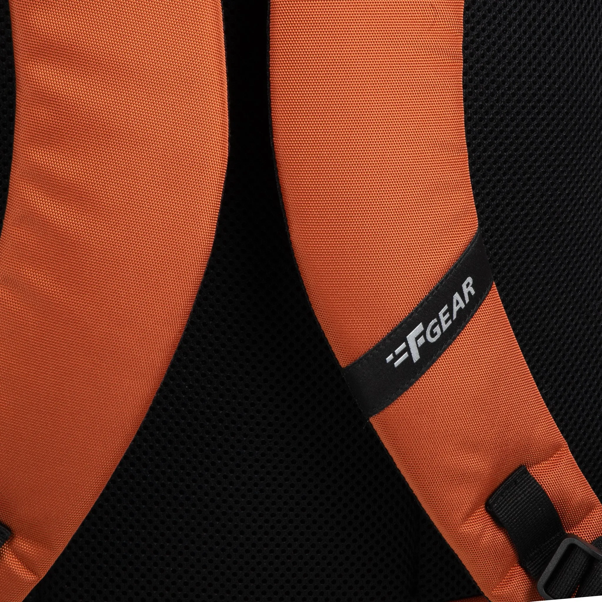 Airmate 29L Brick Orange Backpack with raincover