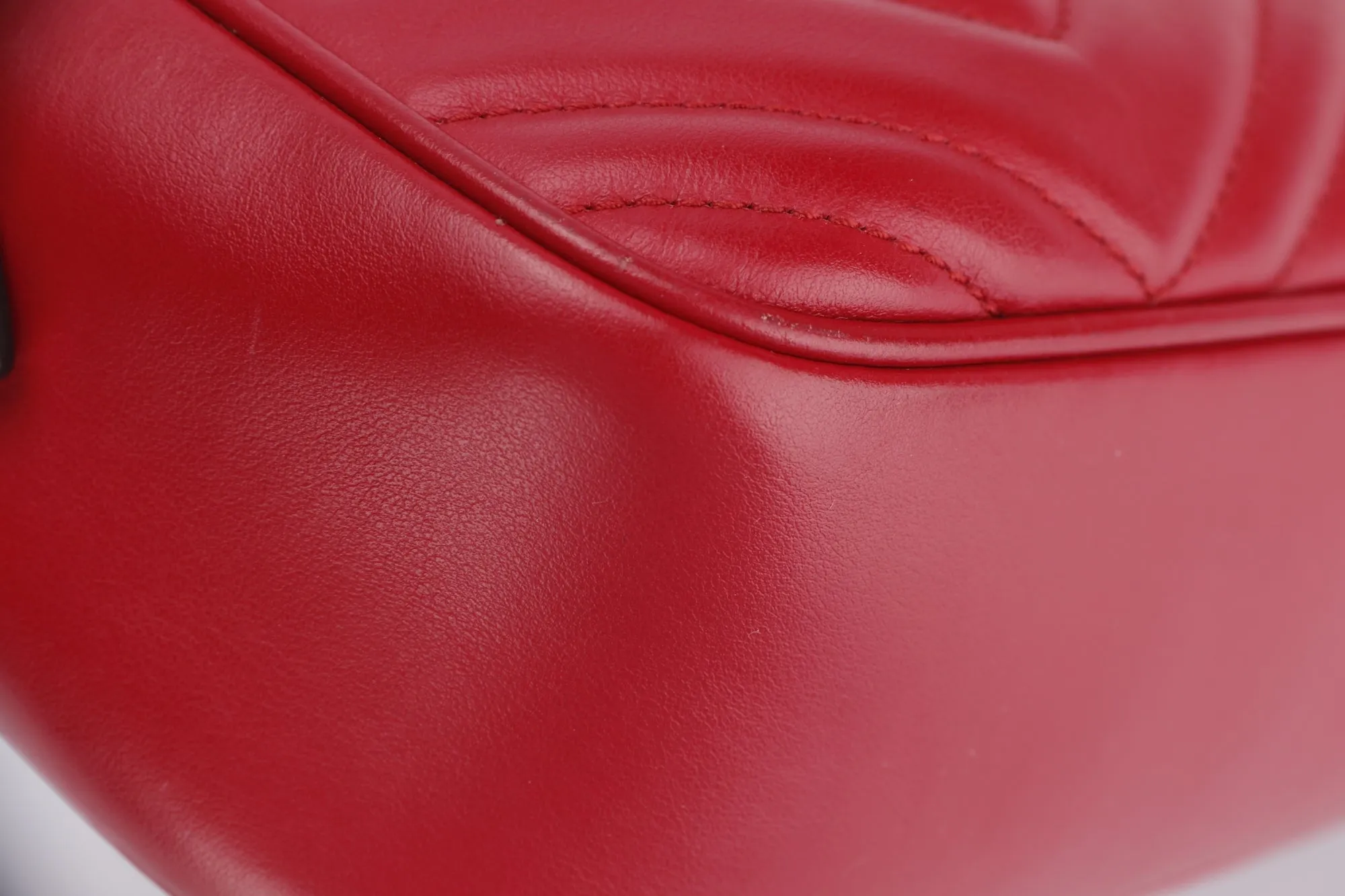 Gucci GG Marmont Shoulder Bag (447632 204991) Red Color Leather, Gold Hardware, no Dust Cover