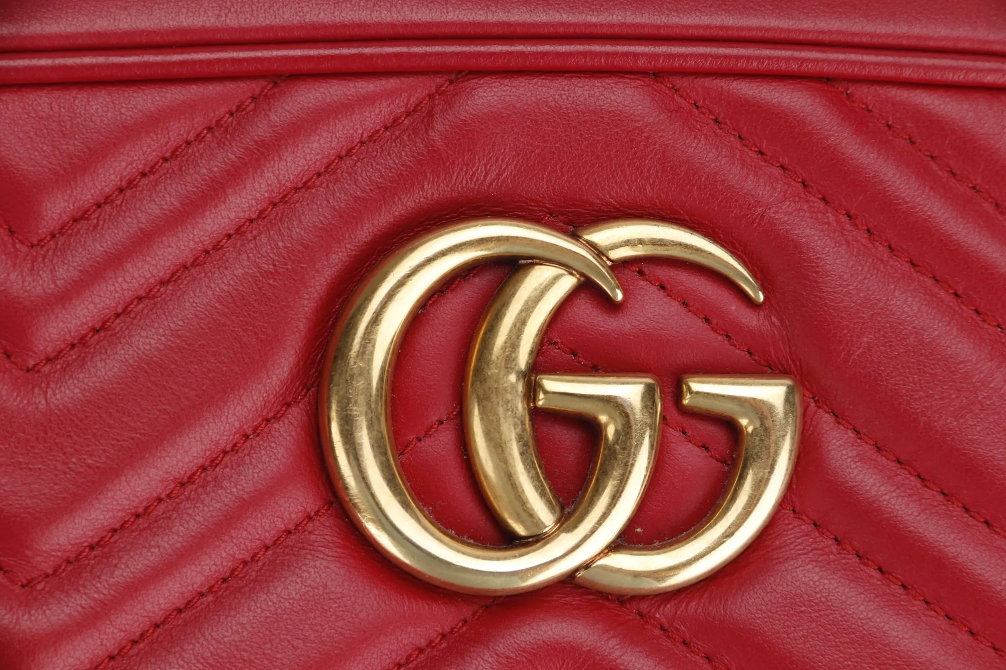 Gucci GG Marmont Shoulder Bag (447632 204991) Red Color Leather, Gold Hardware, no Dust Cover