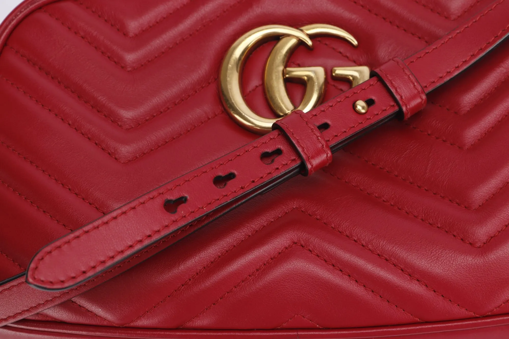 Gucci GG Marmont Shoulder Bag (447632 204991) Red Color Leather, Gold Hardware, no Dust Cover