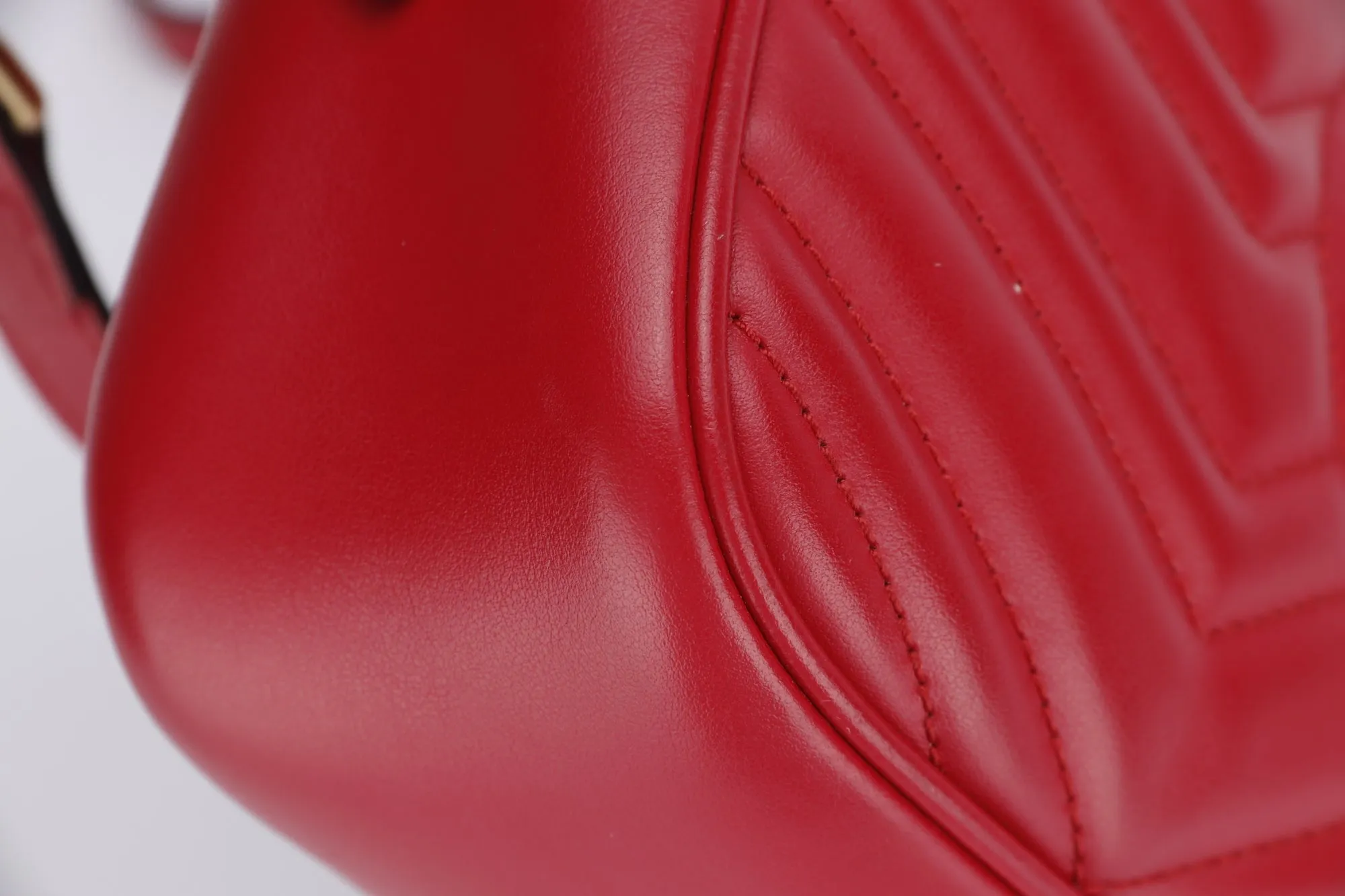 Gucci GG Marmont Shoulder Bag (447632 204991) Red Color Leather, Gold Hardware, no Dust Cover