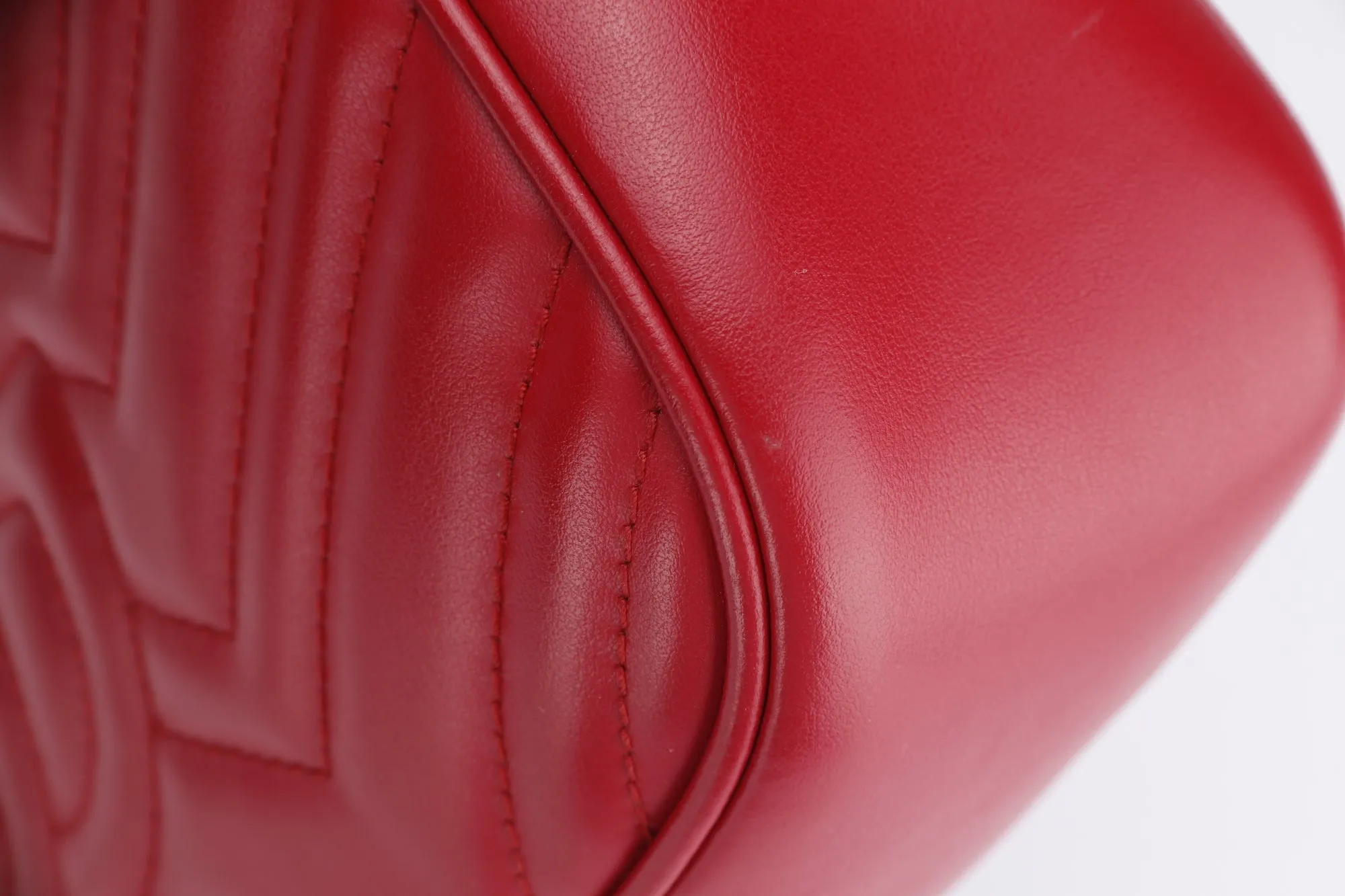 Gucci GG Marmont Shoulder Bag (447632 204991) Red Color Leather, Gold Hardware, no Dust Cover