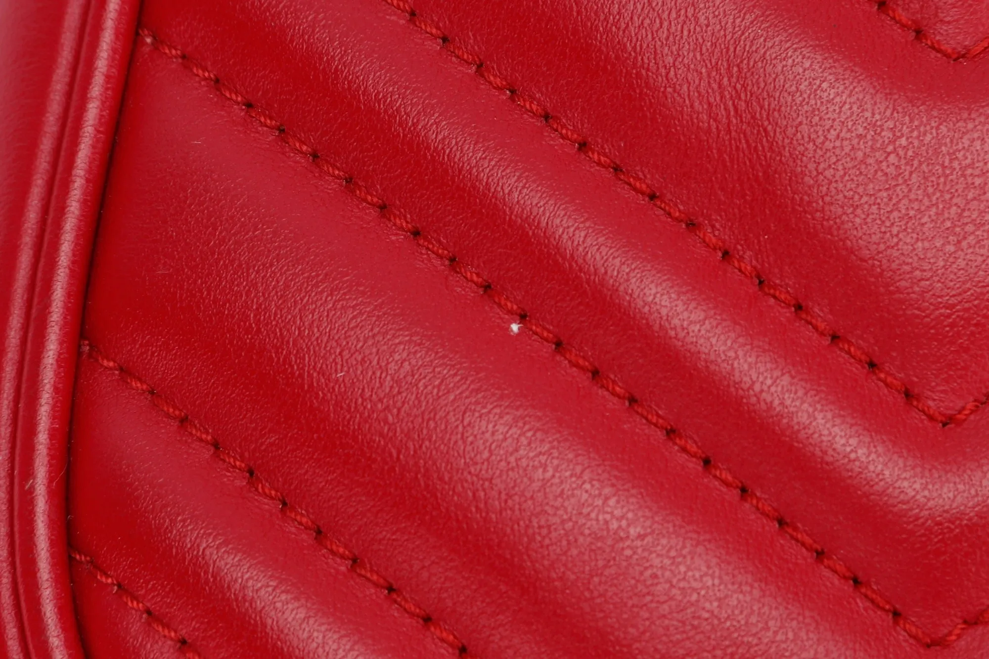 Gucci GG Marmont Shoulder Bag (447632 204991) Red Color Leather, Gold Hardware, no Dust Cover