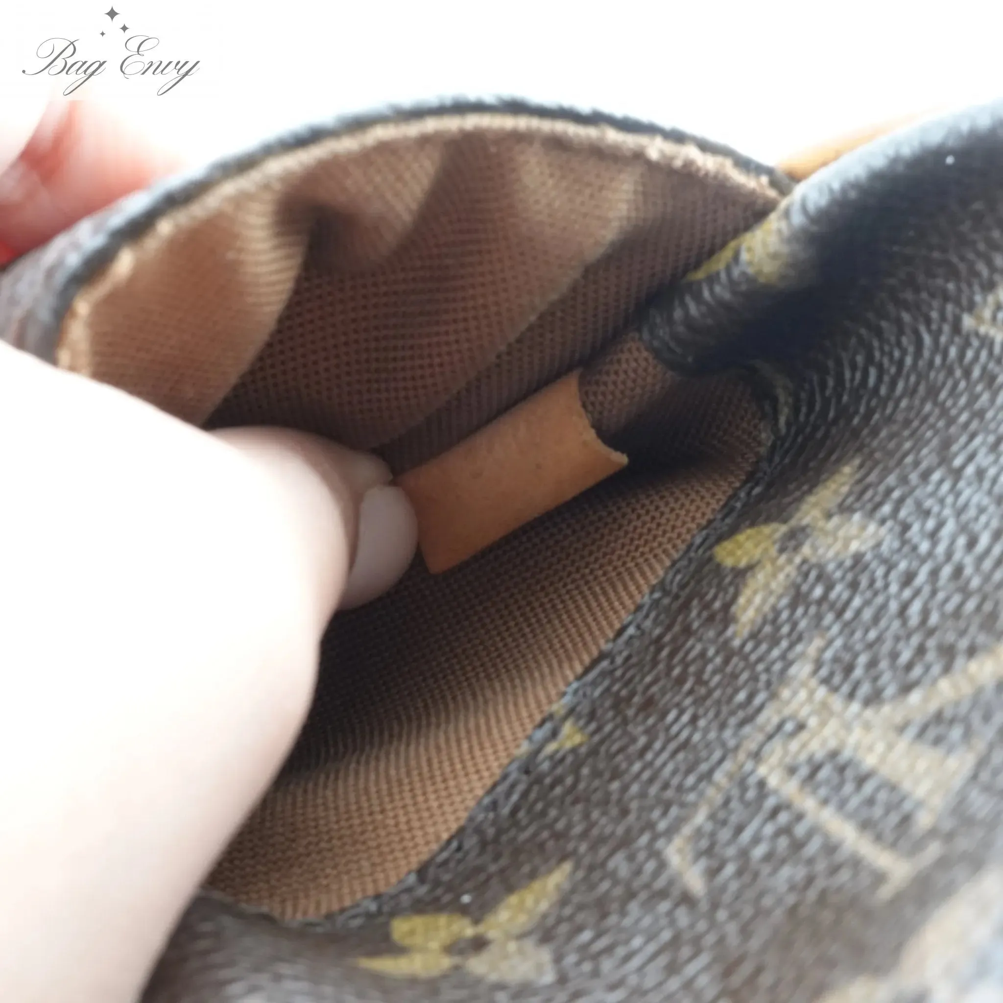 LOUIS VUITTON Monogram Pochette Gange