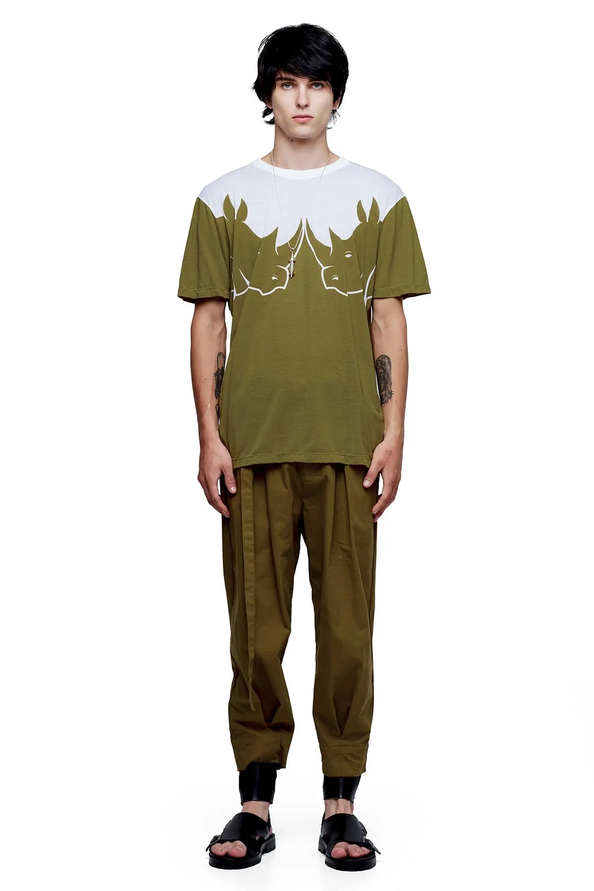 RHINO T-SHIRT IN OLIVE