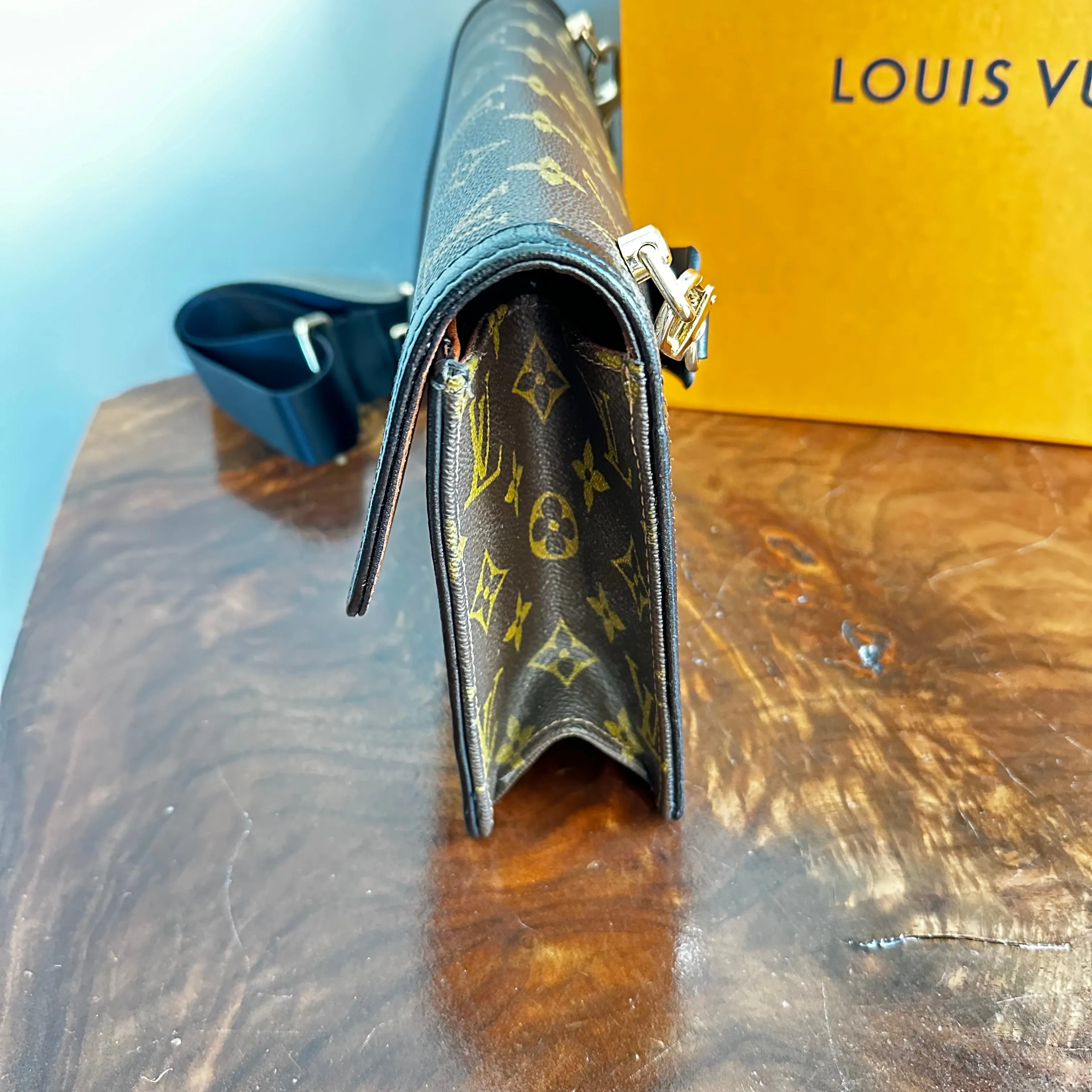 The Crane - Vintage Monogram LV Crossbody Bag in Black